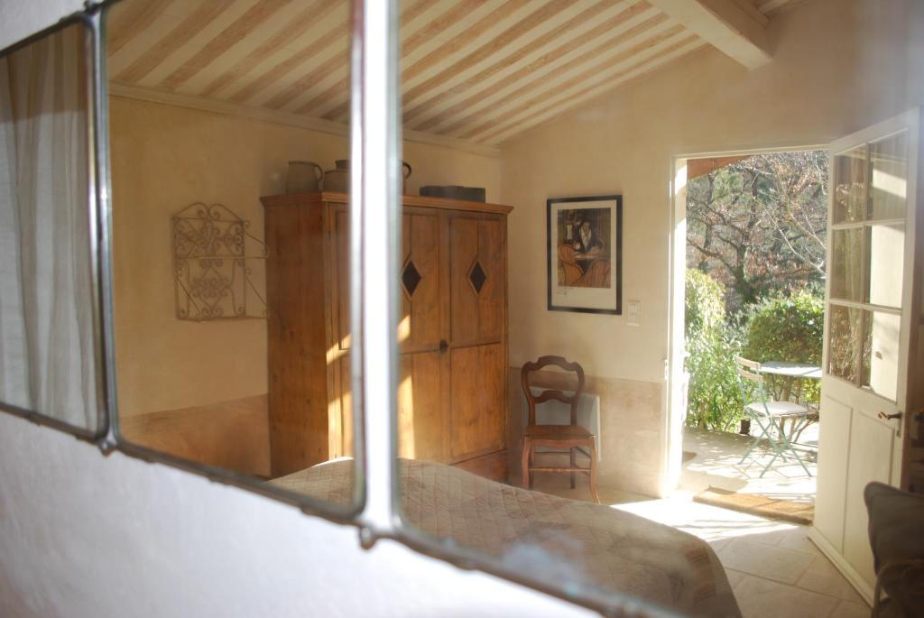Sous Les Canniers Saumane-de-Vaucluse Kamer foto